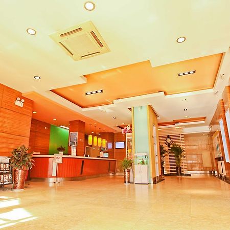 Jinjiang Inn Select Taiyuan Jiannan Bus Station Exterior foto